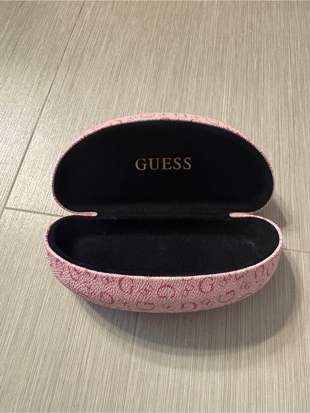 GUESS Pink Patterned Women's Sunglasses Case with Black Interior